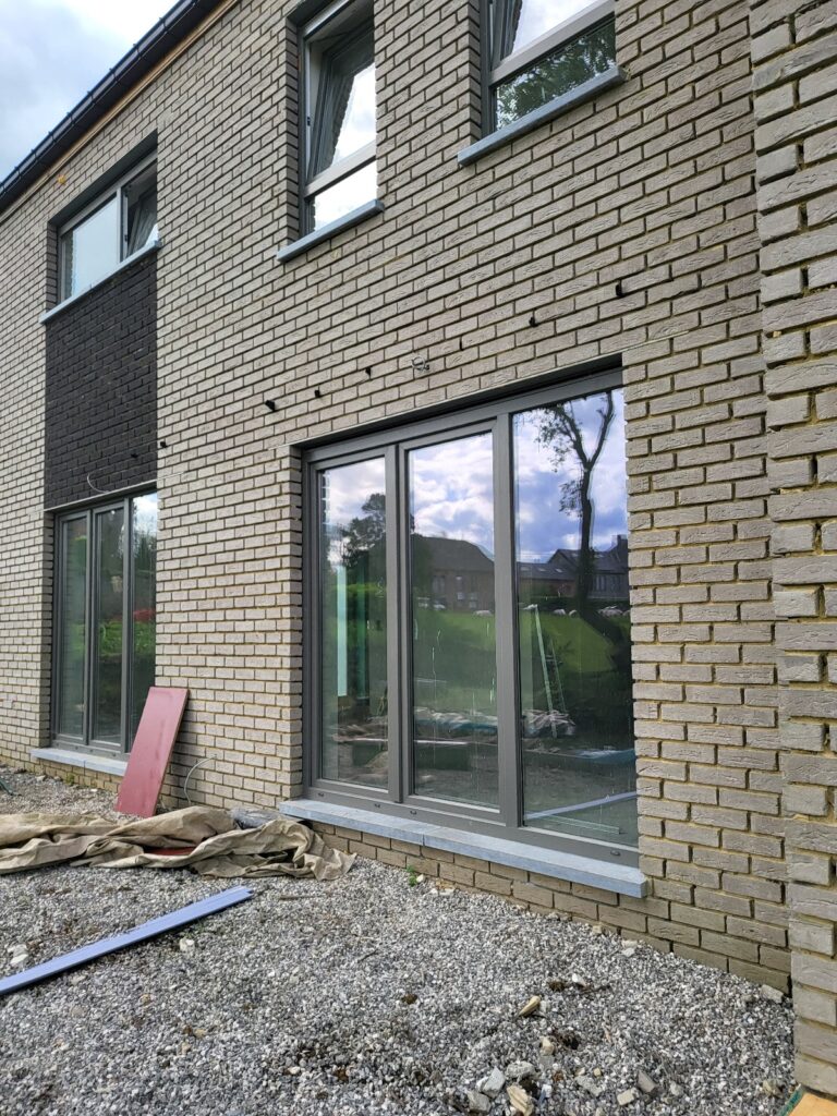 Réalisation Châssis Prime : châssis, porte ou véranda posés en Belgique